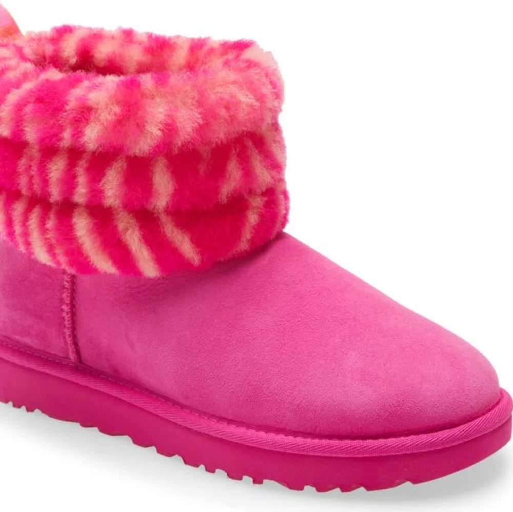 NIB UGG Fluff Mini Boot